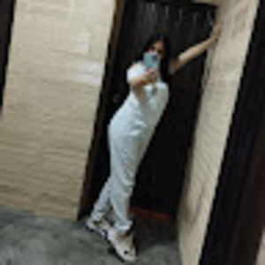 Meet your Posher, Nicold julieth